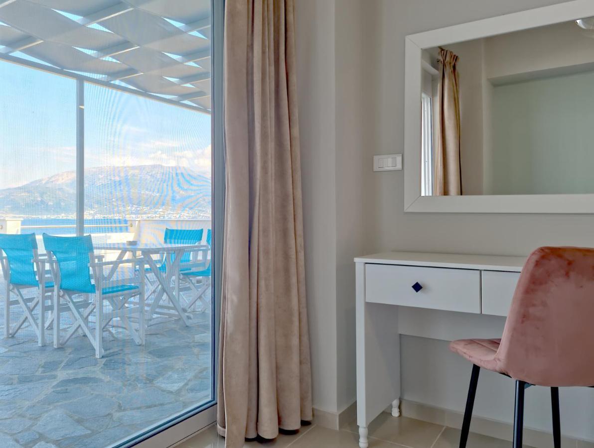 Epipleon Luxury Suites -106- Δωμάτιο 40Τμ Με Βεράντα 45Τμ Μπροστά Στην Θάλασσα Навпакт Екстер'єр фото